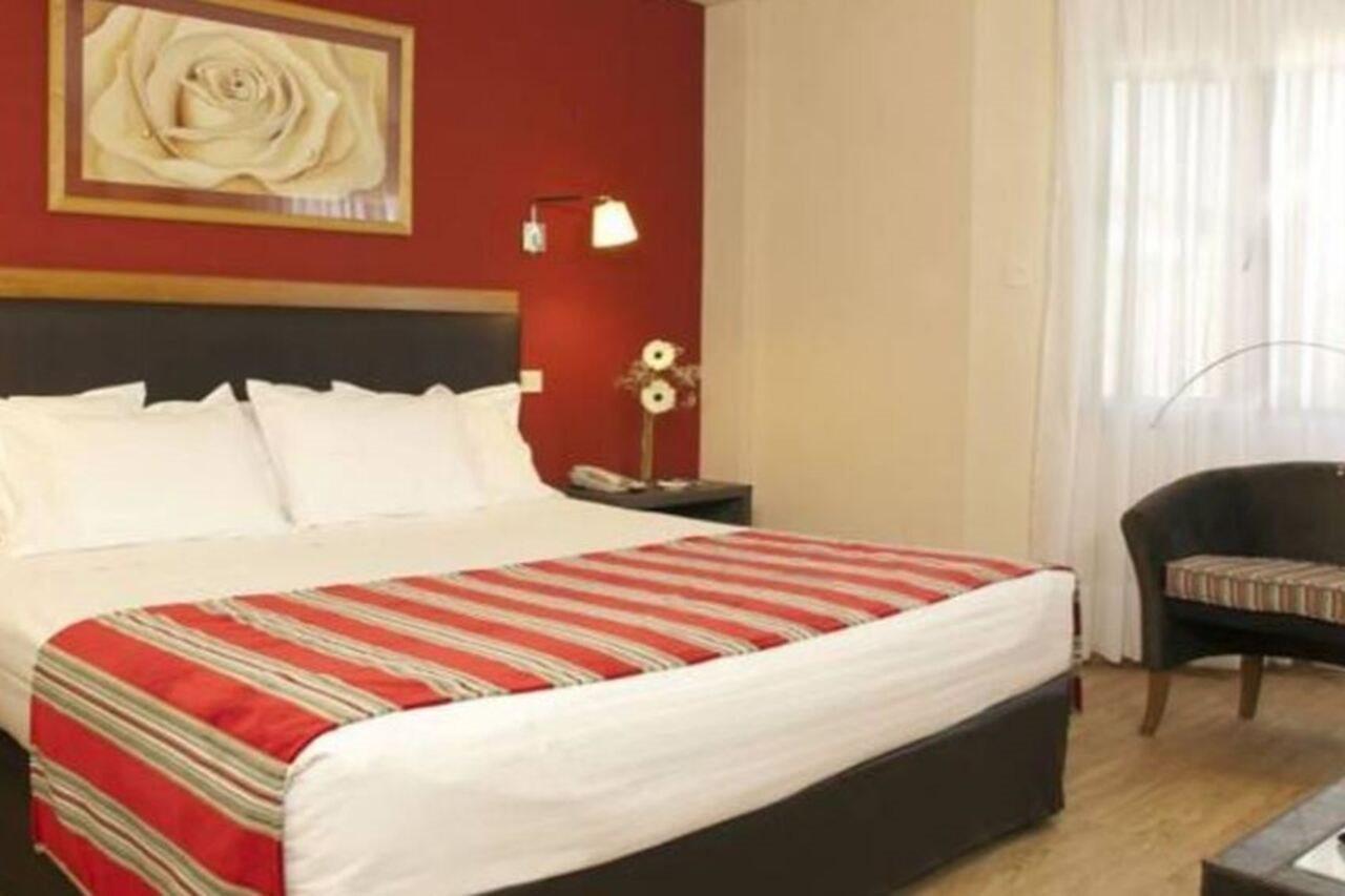 Hotel Land Express Neuquén Zewnętrze zdjęcie