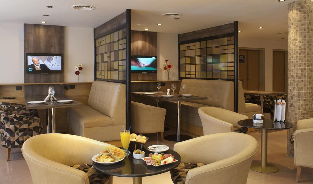 Hotel Land Express Neuquén Zewnętrze zdjęcie