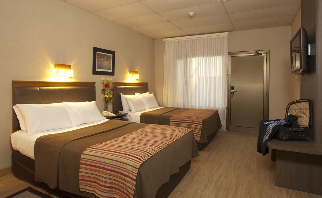 Hotel Land Express Neuquén Zewnętrze zdjęcie