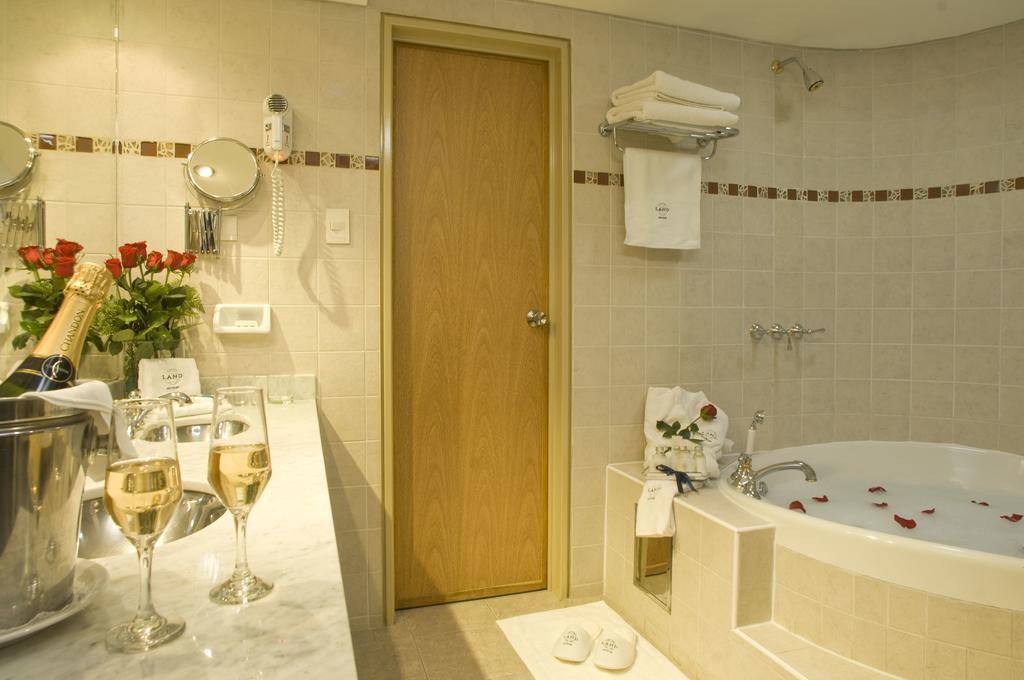 Hotel Land Express Neuquén Zewnętrze zdjęcie